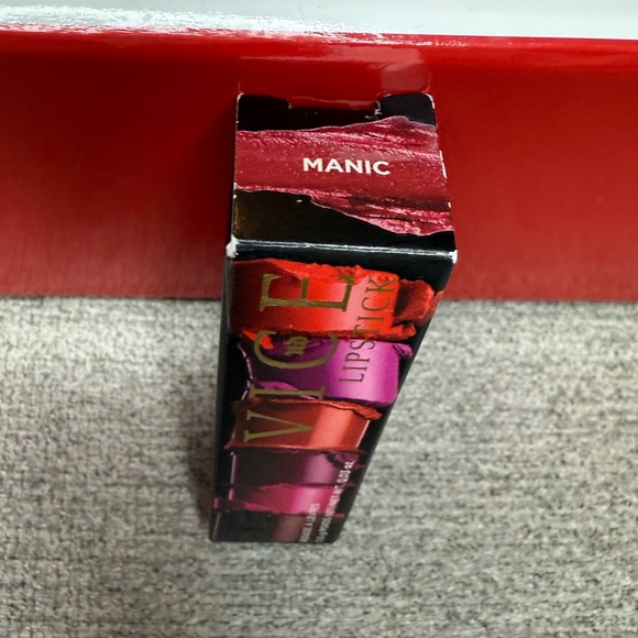 Urban Decay Vice Lipstick - Manic - Picture 4 of 7